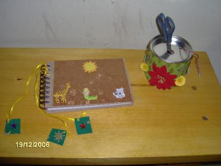 Le carnet et la bo&icirc;te &agrave; ficelle
